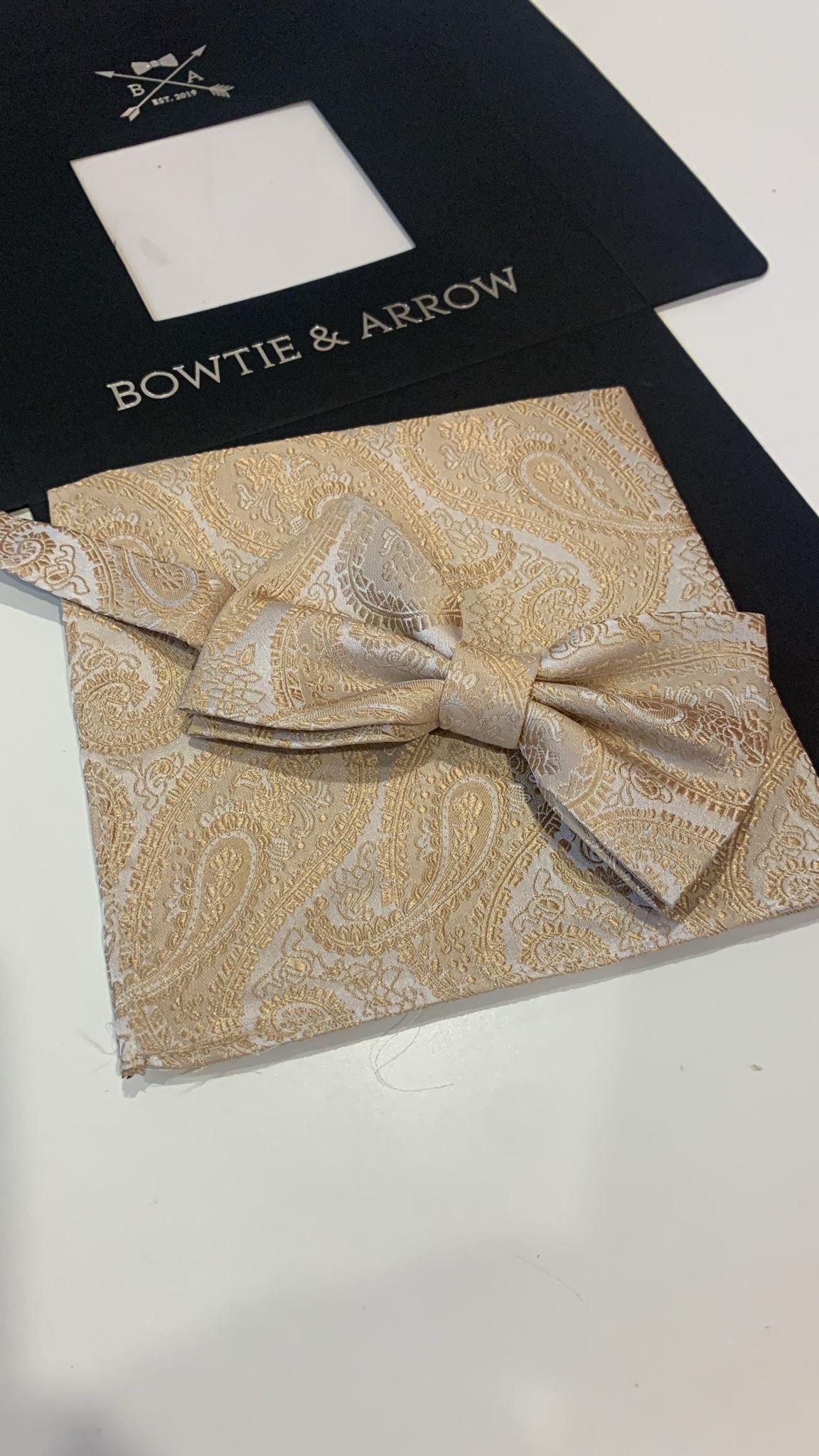 Gold Paisley Deluxe Silk Bow Tie & Pocket Square Set