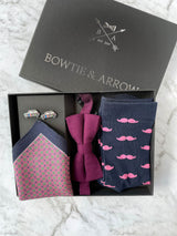 Marvelled In Magenta Wool Bow Tie Set