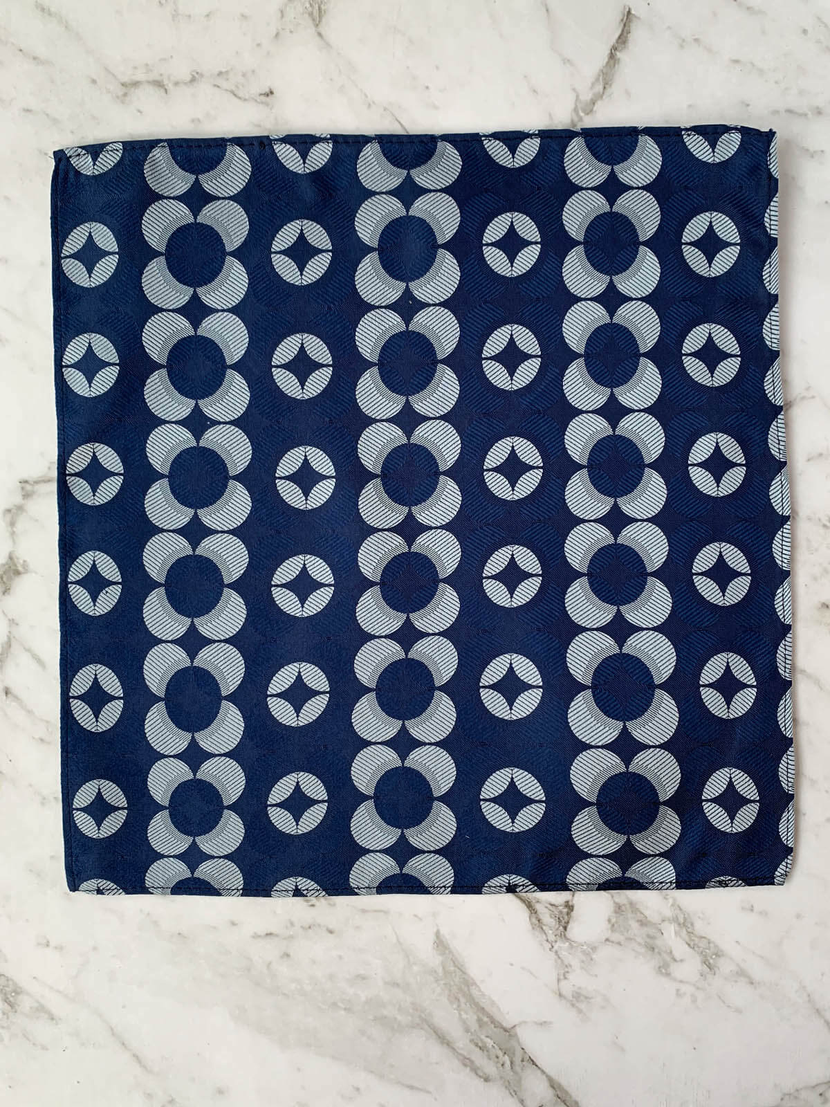 Poppy This On Silk Tie Set