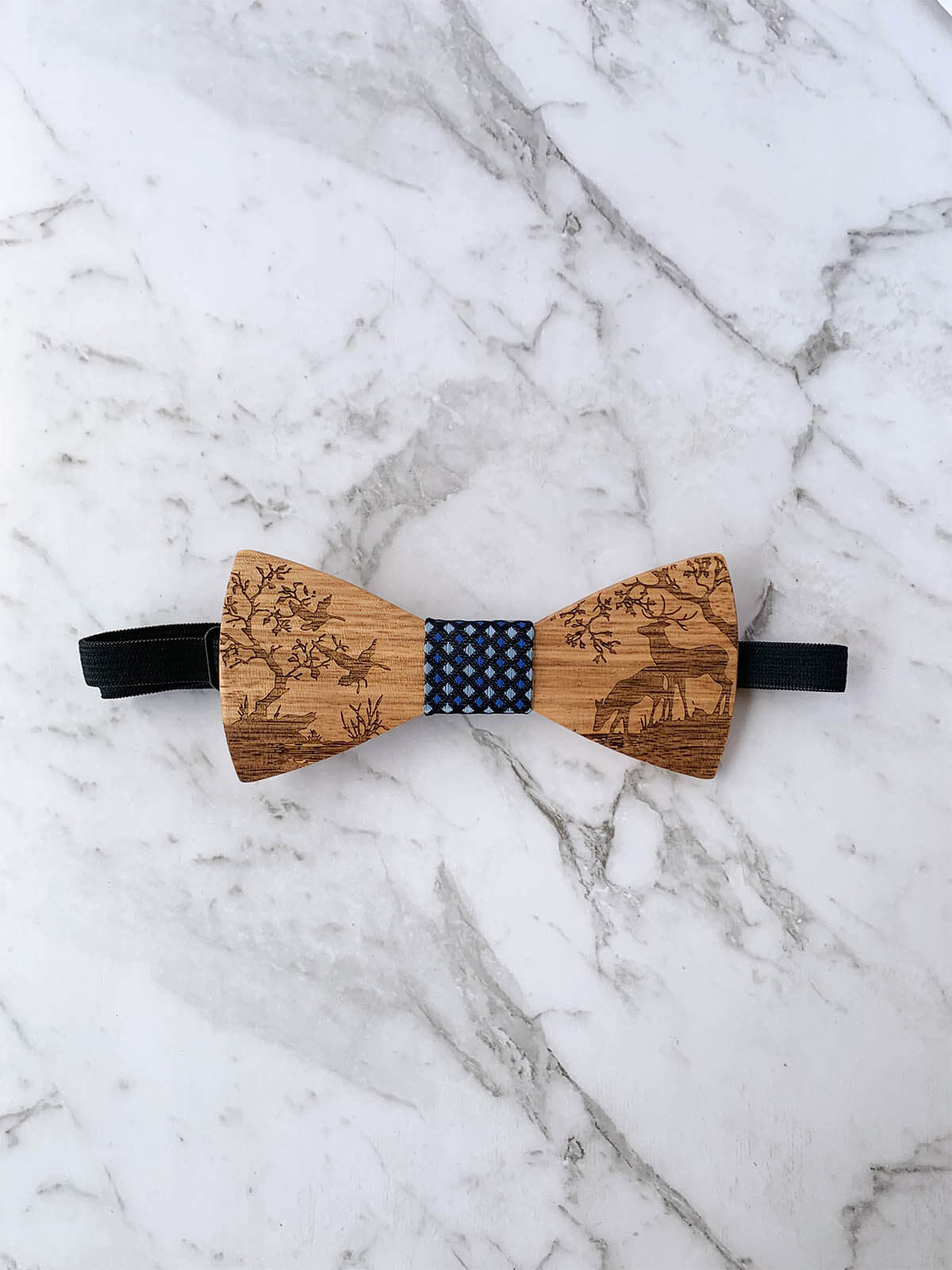 Mens Wooden Bow Tie with unique deer animal etching | Bowtie & Arrow Australia