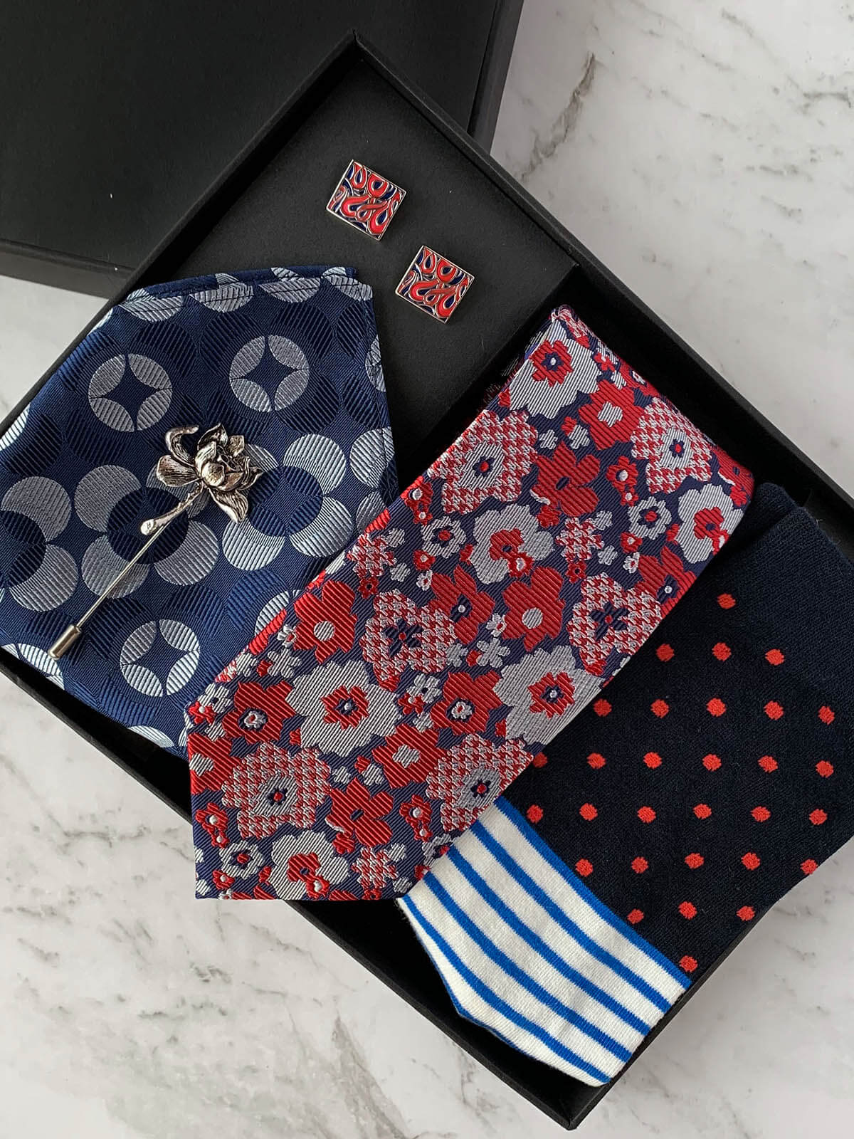 Poppy This On Silk Tie Set