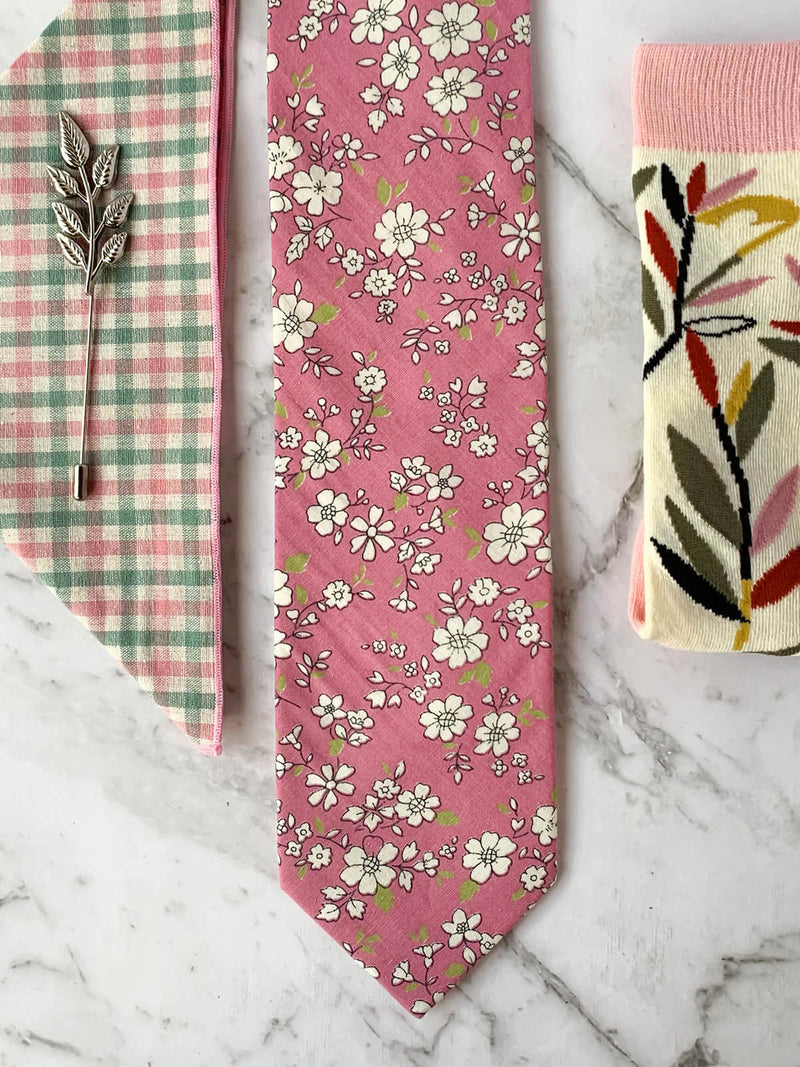 Posies and Checks Cotton Tie Set