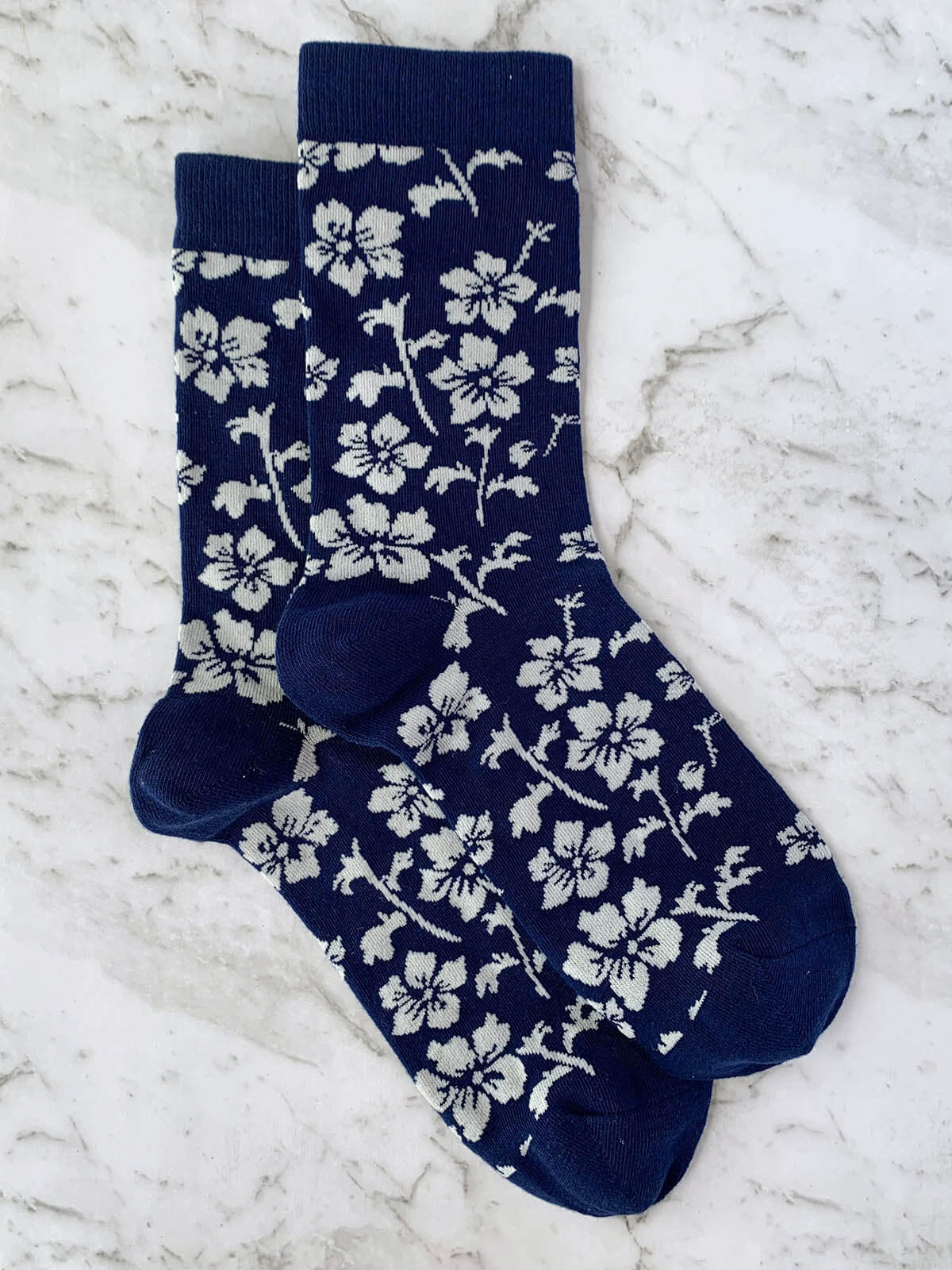 Picnic in the Blooms Cotton Tie Set